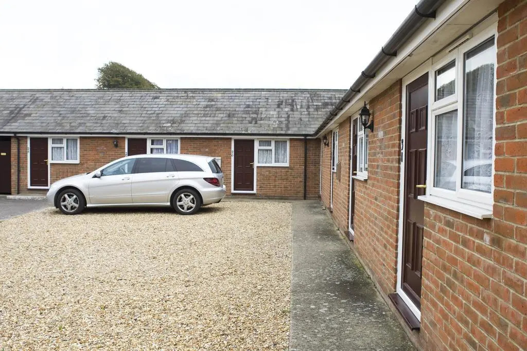 Parkhouse Motel