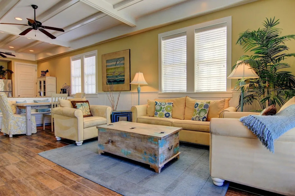 Cinnamon Shore- Suntide TC 1103