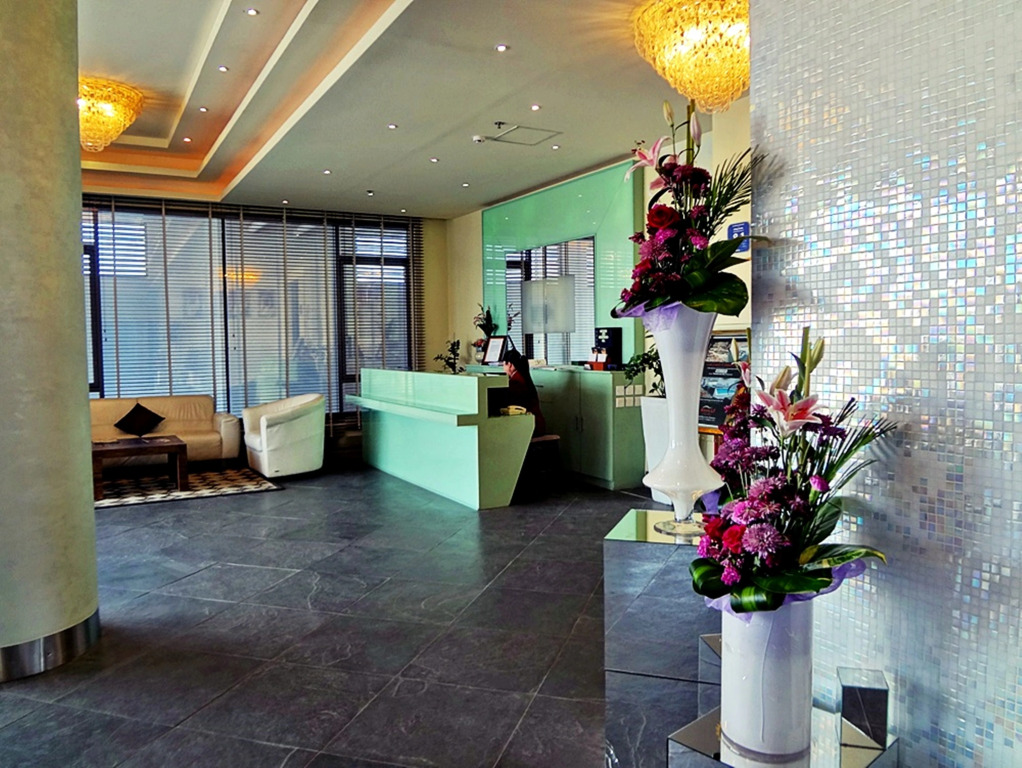 Al Raya Suites