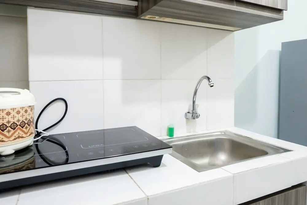 Simply Studio Room Ayodhya Apartment near Tangerang City