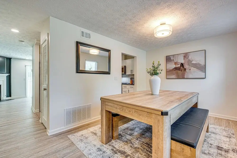 Near Gicc & ATL Airport: Modern Townhome!
