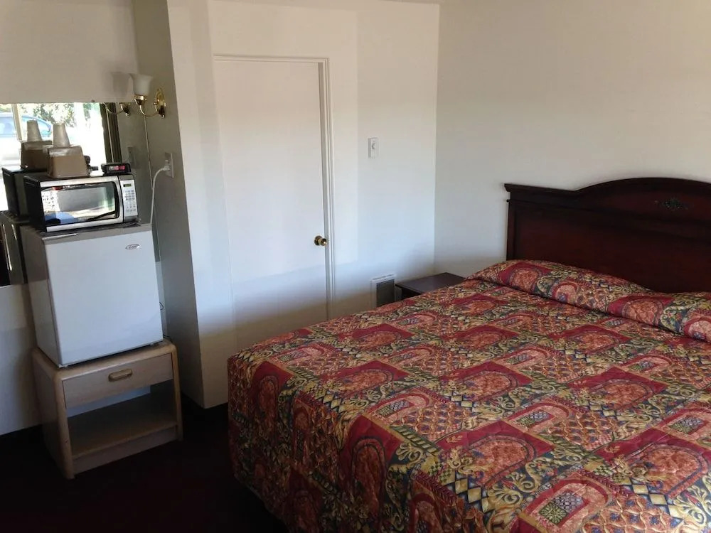 Villa West Motel