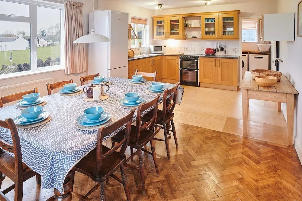 Host & Stay - Penrheol Farmhouse
