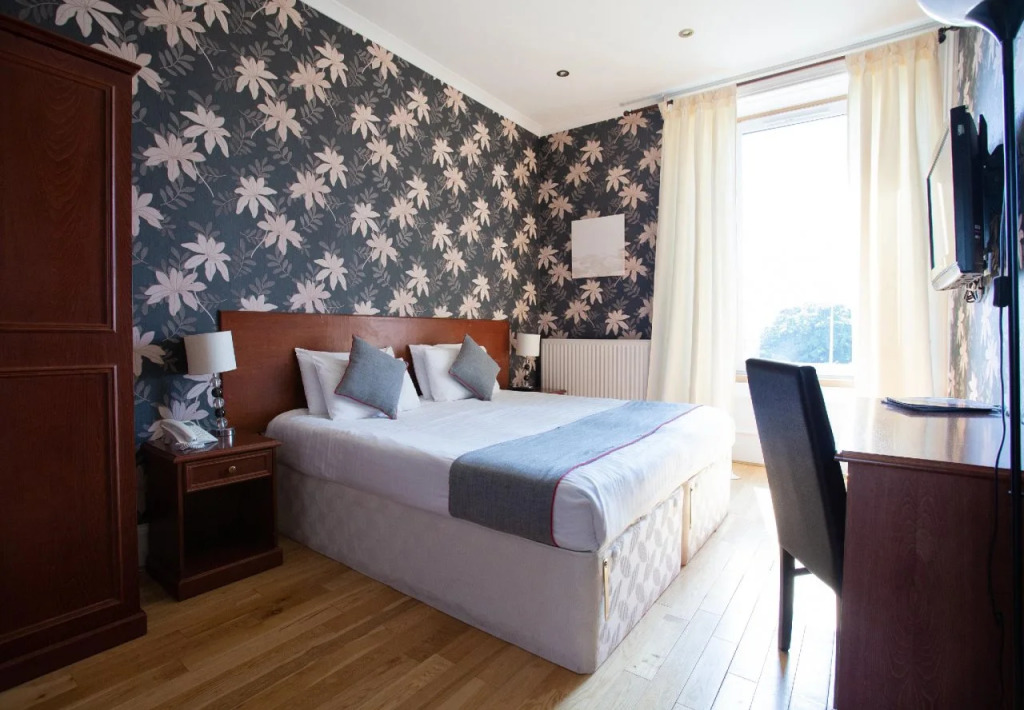 Beveridge Park Hotel