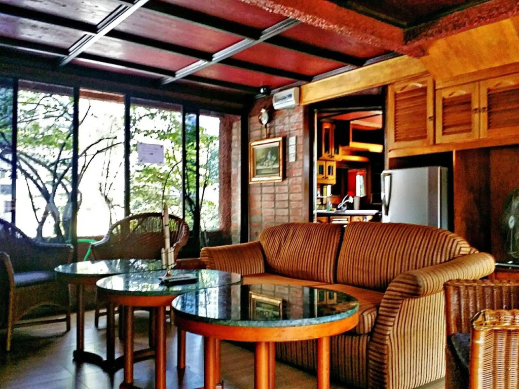 Rainforest Bed & Breakfast Hotel
