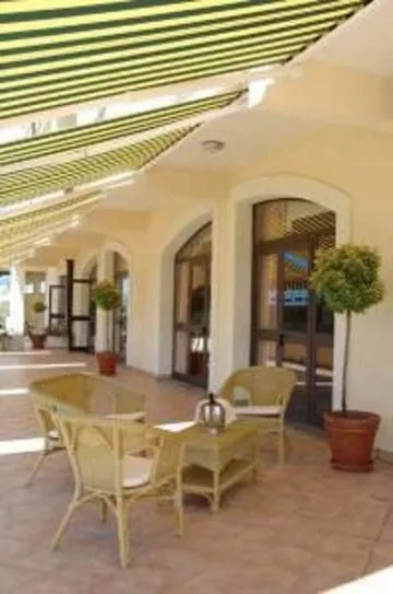Athena Palace Hotel