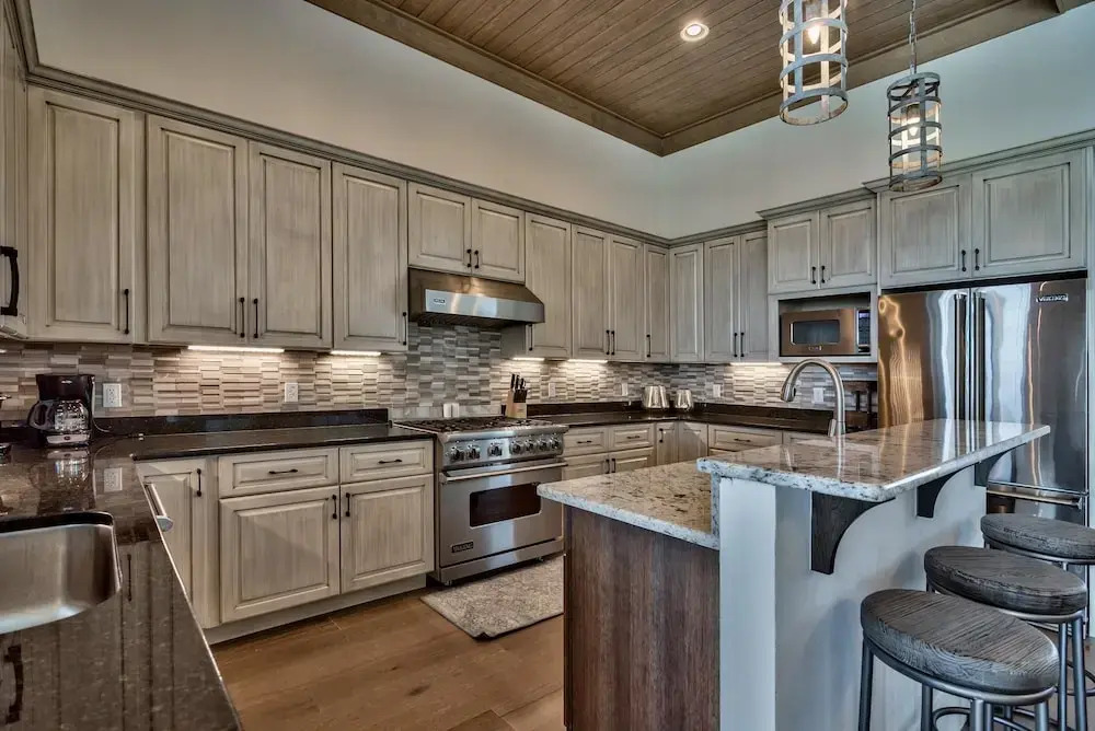 The Pelagic Blue 7 Bedroom Holiday Home by Five Star Properties