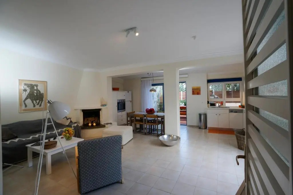 Beach Front House Kalamaki Bungalow