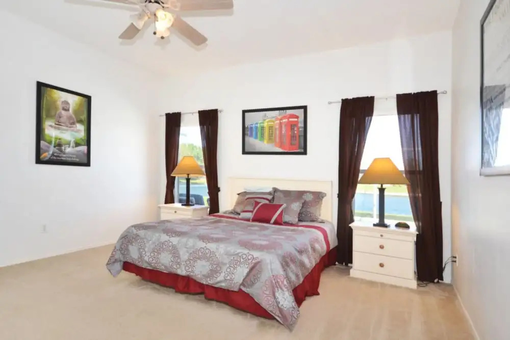 Hampton Lakes 215840