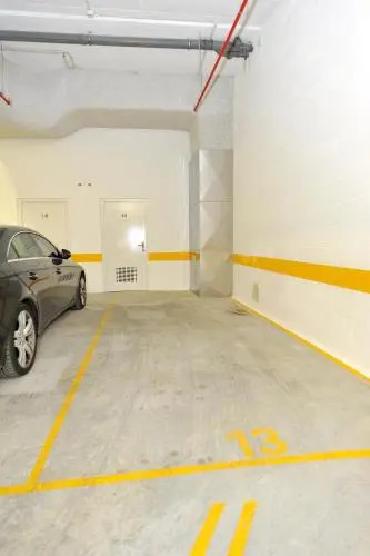 Excellent T1 in Cosmopolitan Building