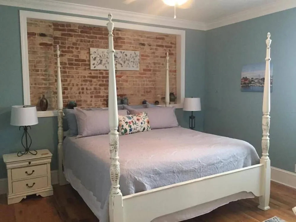Little Inn on Main