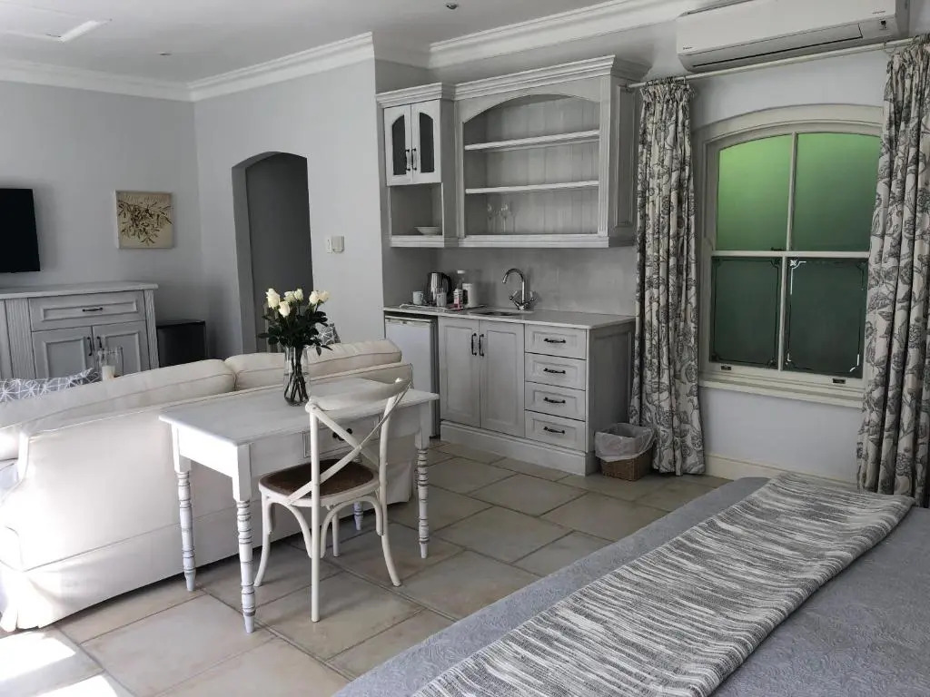 Constantia Valley Lodge