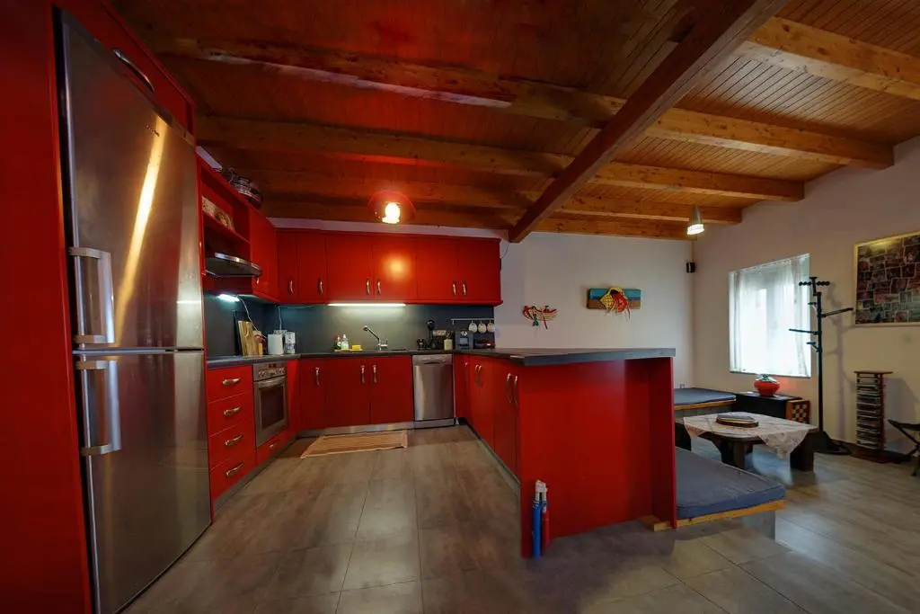 Ianos Maisonette
