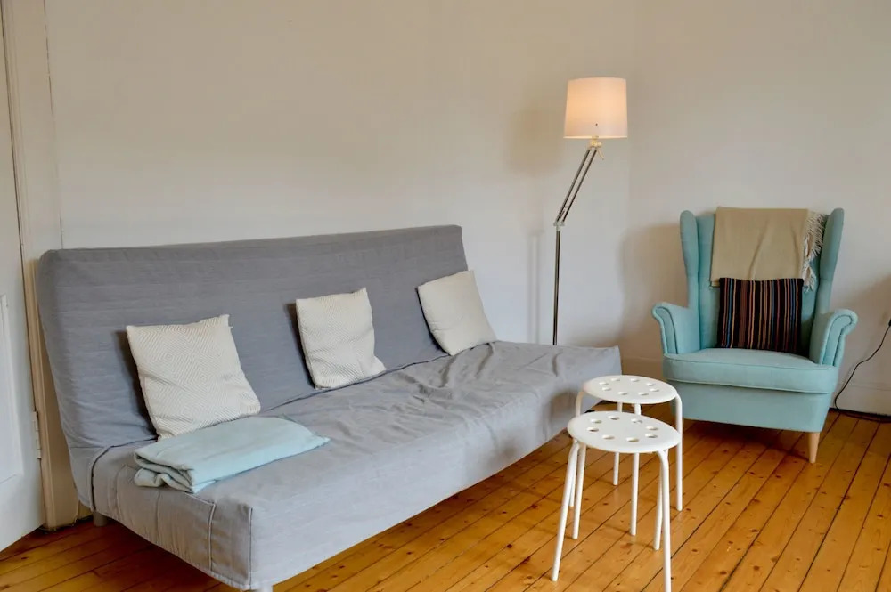 Central 2 Bedroom Flat in Edinburgh