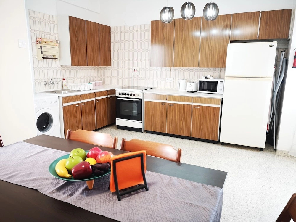 Sunny Apartment Larnaca