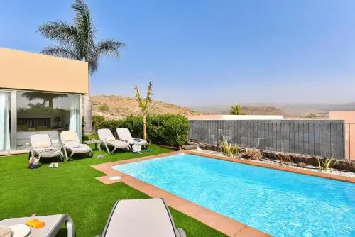 Salobre Villa with Pool Par 4 nr 9 by VillaGranCanaria