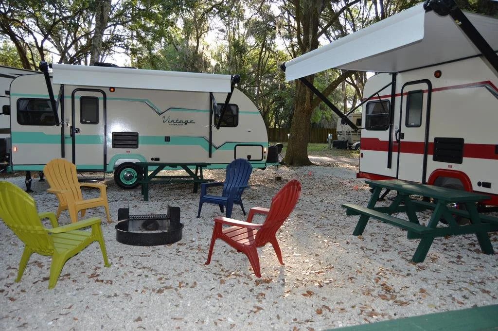 Compass Rv Park - A Cruise Inn Park