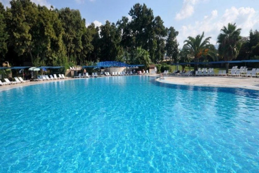 MCS Oasis Beach Club