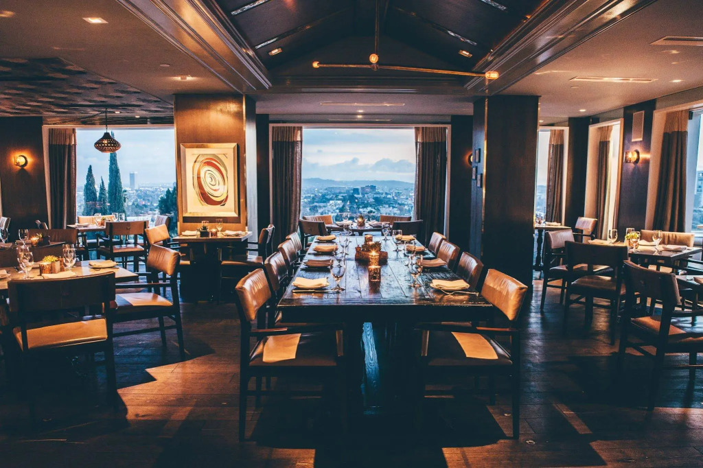 The Valorian West Hollywood, Curio Collection by Hilton