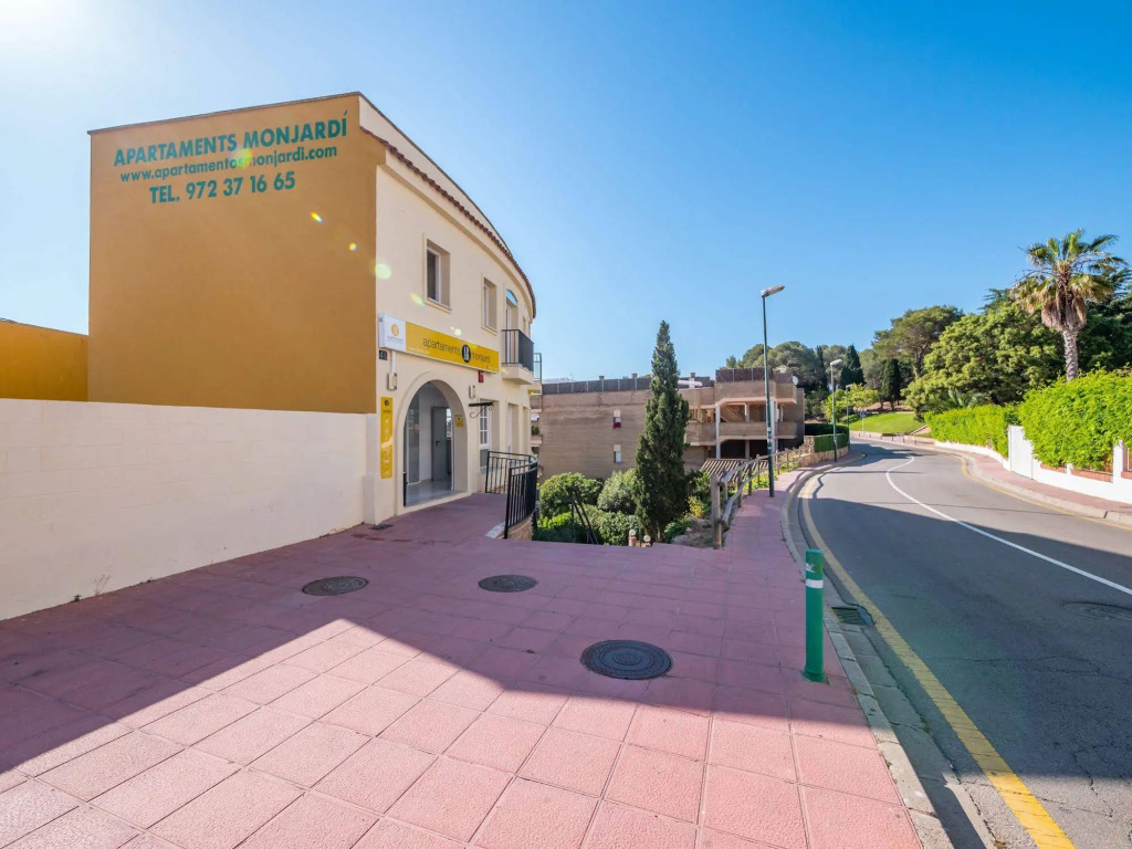 Apartaments Monjardí