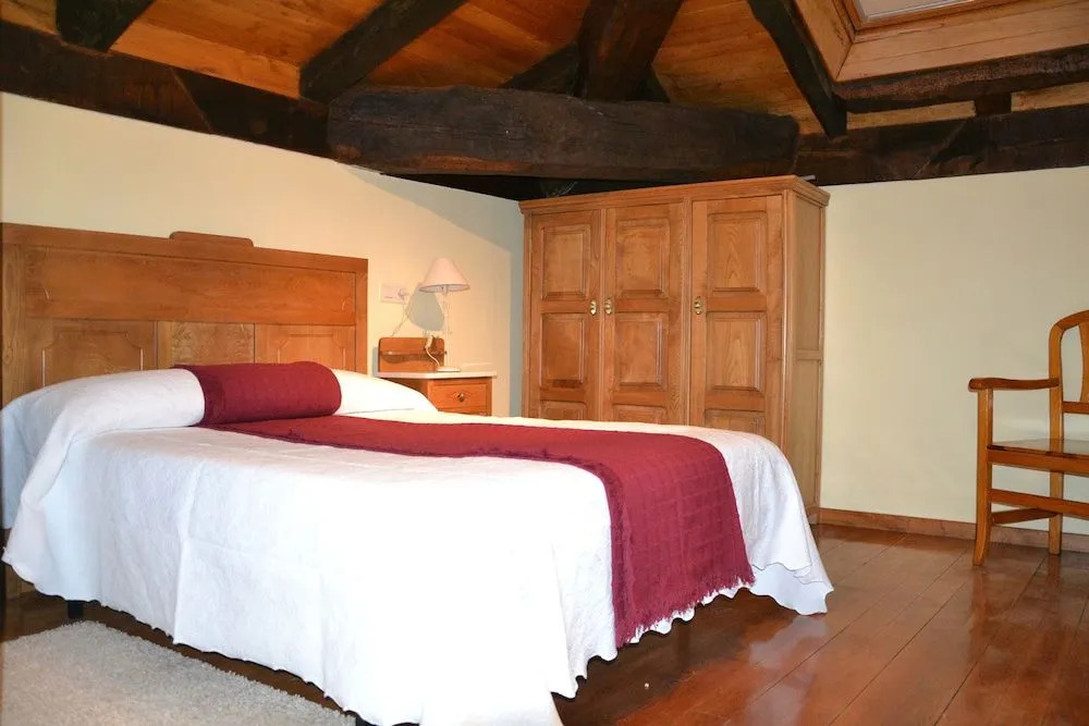 Ahío San Martín, Apartamentos Rurales Casa de la Villa