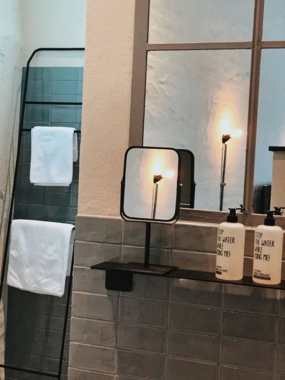 Fishers Loft Hotel