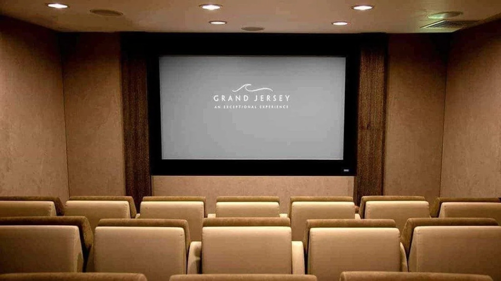 Grand Jersey Hotel and Spa