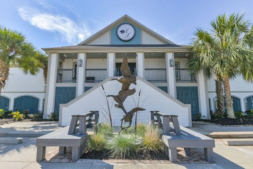Harborwalk Lodge
