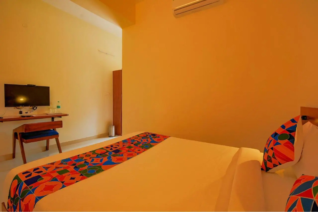FabHotel GR Lake View - BTM Layout