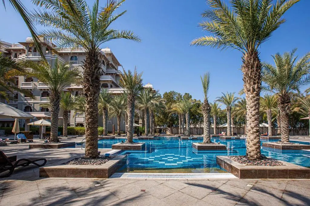 TAJ 5* Palm Jumeirah apartment with beach access