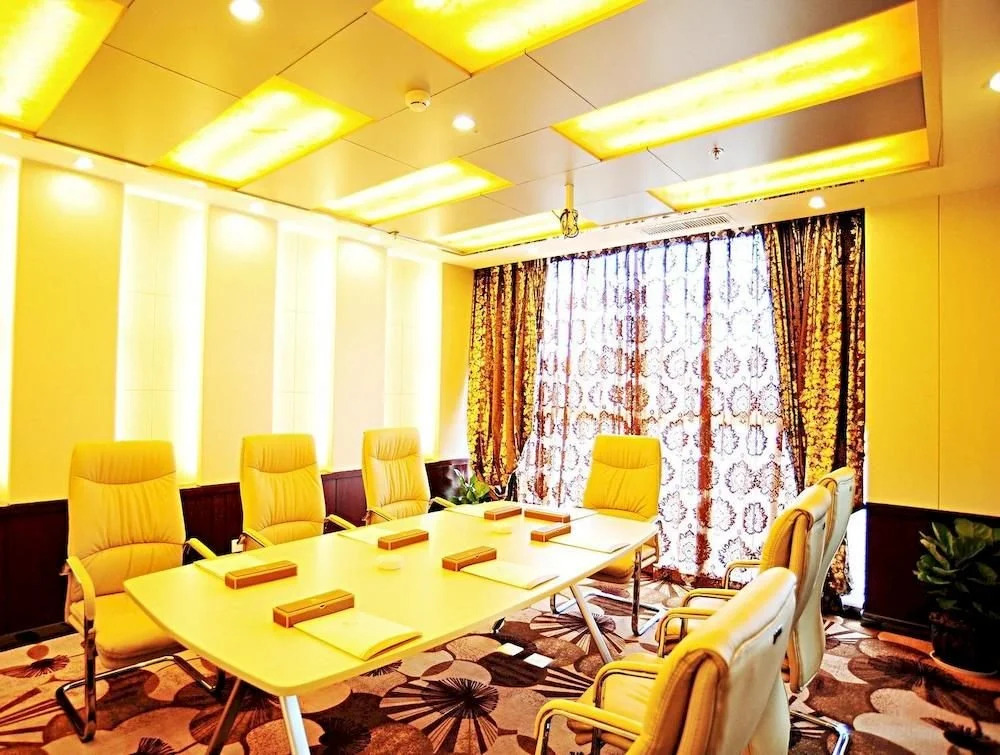 Dingyi Hotel