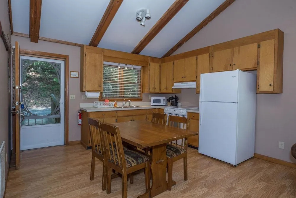 Springmaid Mountain Retreat & Stables