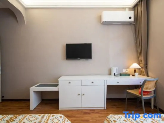 VALATOMS Fanlatu Hotel (Mount Siguniang Scenic Area)