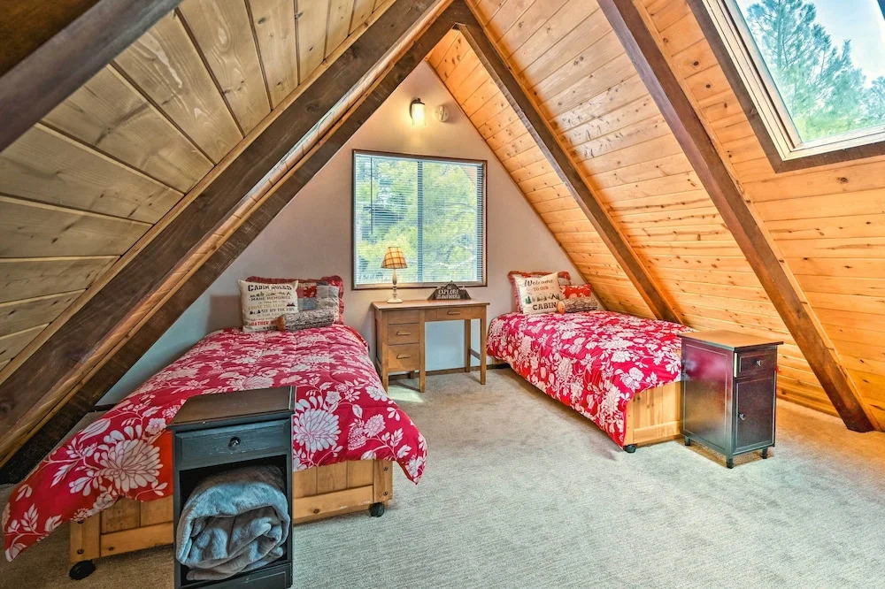 Deck & Grill: A-Frame Cabin in Munds Park