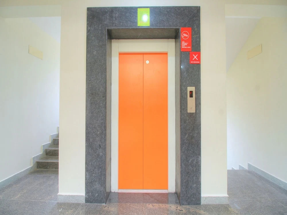 OYO 15856 Home 2BHK Near Rock Beach