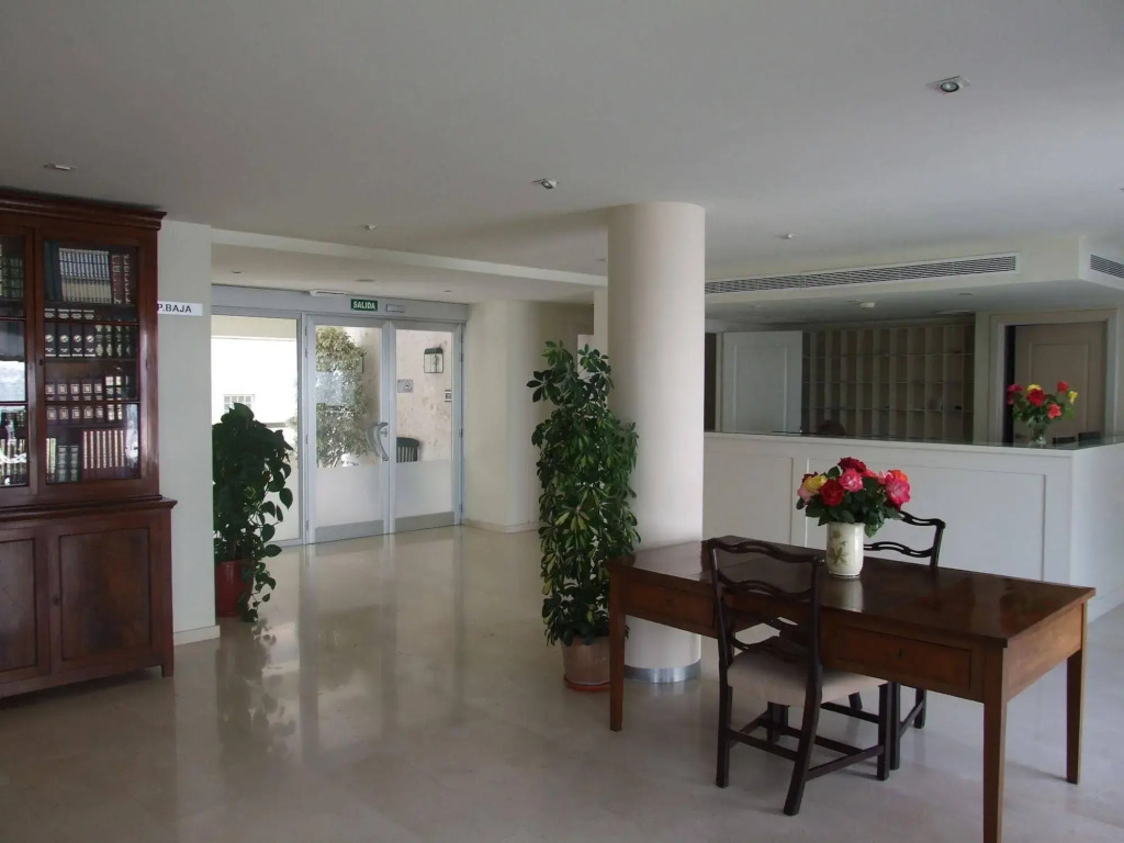 Senior Apartments Las Arcadias