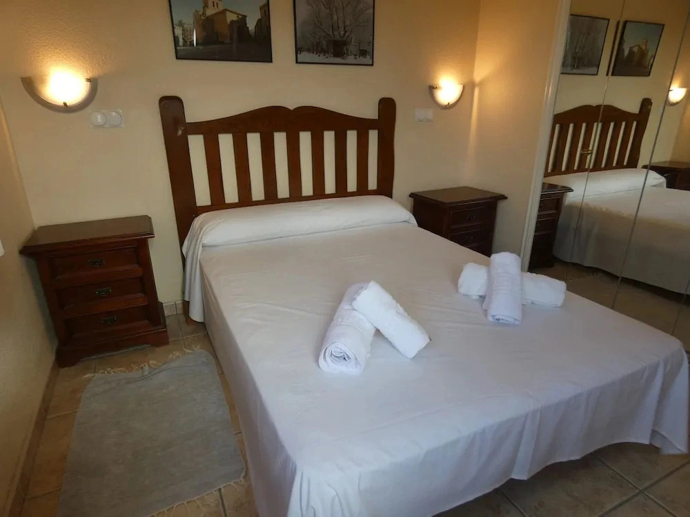 Ch103 in Oliva With 3 Bedrooms and 2 Bathrooms