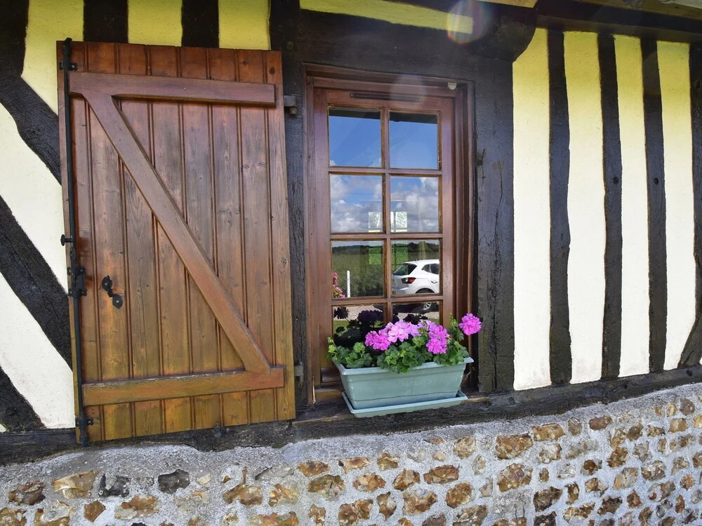 Rural, Detached Holiday Home With Pleasant Garden Near the French West Coast