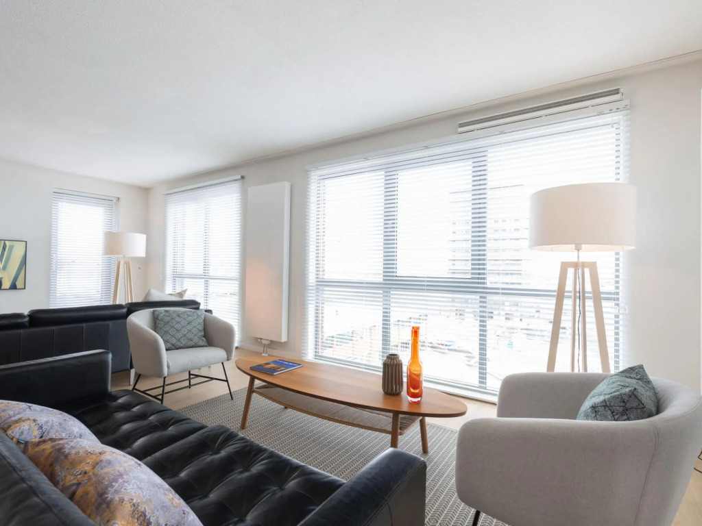 Spacious Apartment in Den Haag near Seabeach