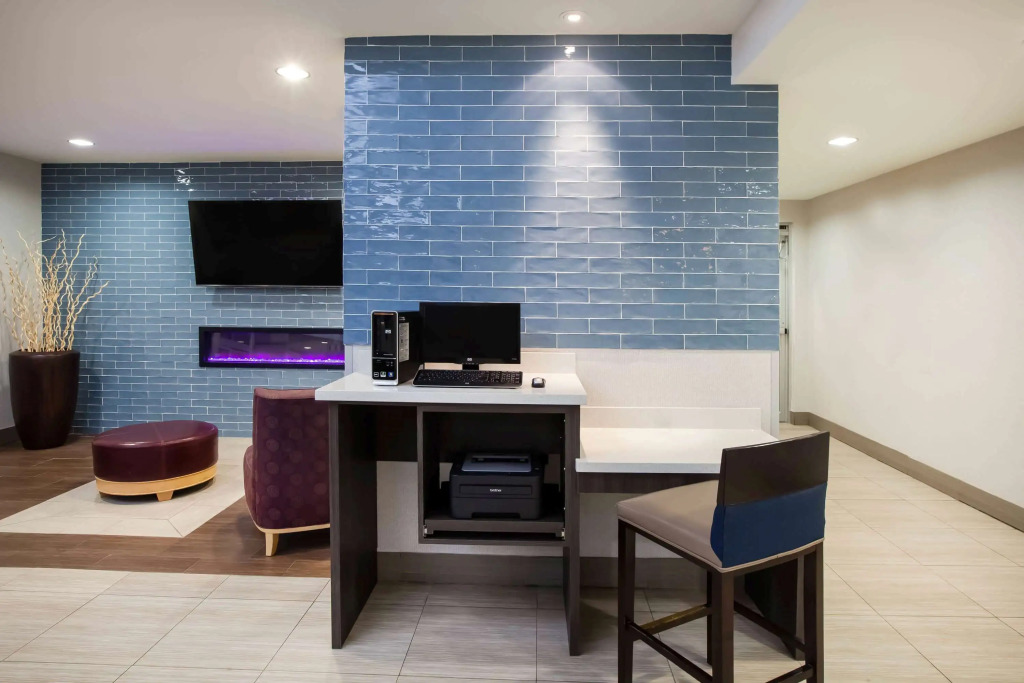 La Quinta by Wyndham Odessa North