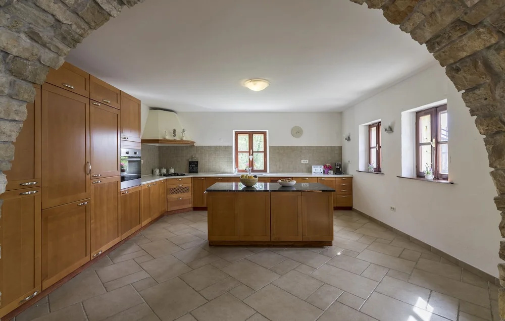 Villa Kluni by Rent Istria