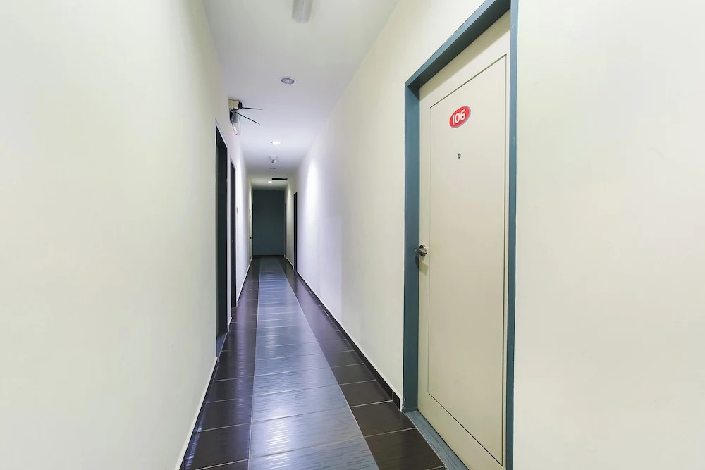 OYO 89332 DE Hotel