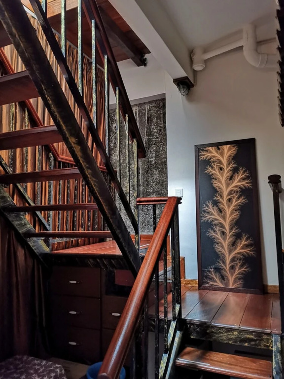 Lekiu House