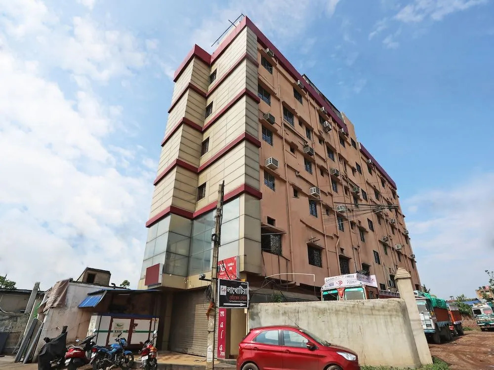 OYO Flagship 15738 Hotel Ag Star