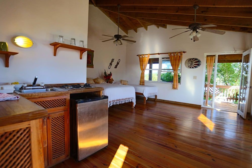 Hotel Posada Las Orquídeas,West End