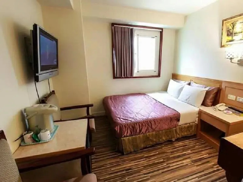 Lo Fo Hotel