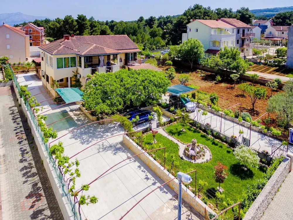 Apartments Jerko