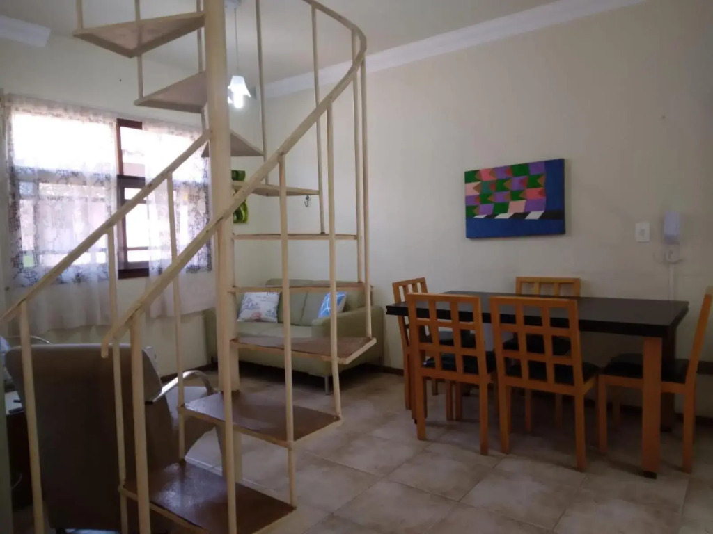 Apartamento Duplex a 100 metros da Praia de Boracéia