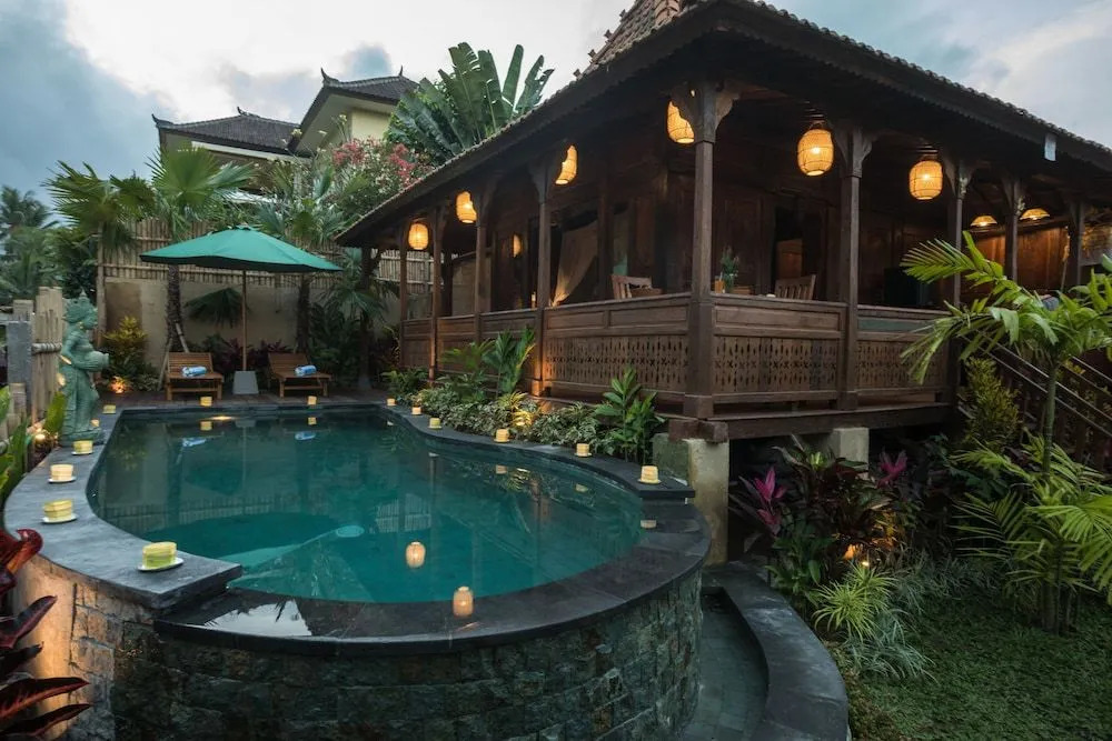Kawan Antique Ubud Villa