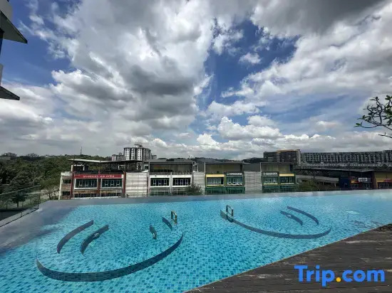 Serene Suites in Jelutong